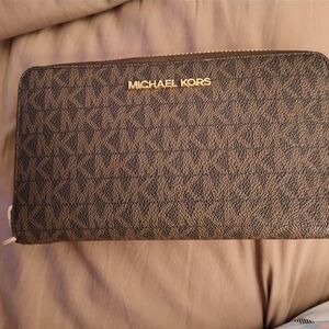 Michael Kors Dark Brown Jet Set Women's Wallet